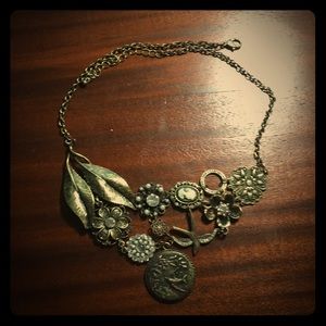 Boho/ vintage floral necklace